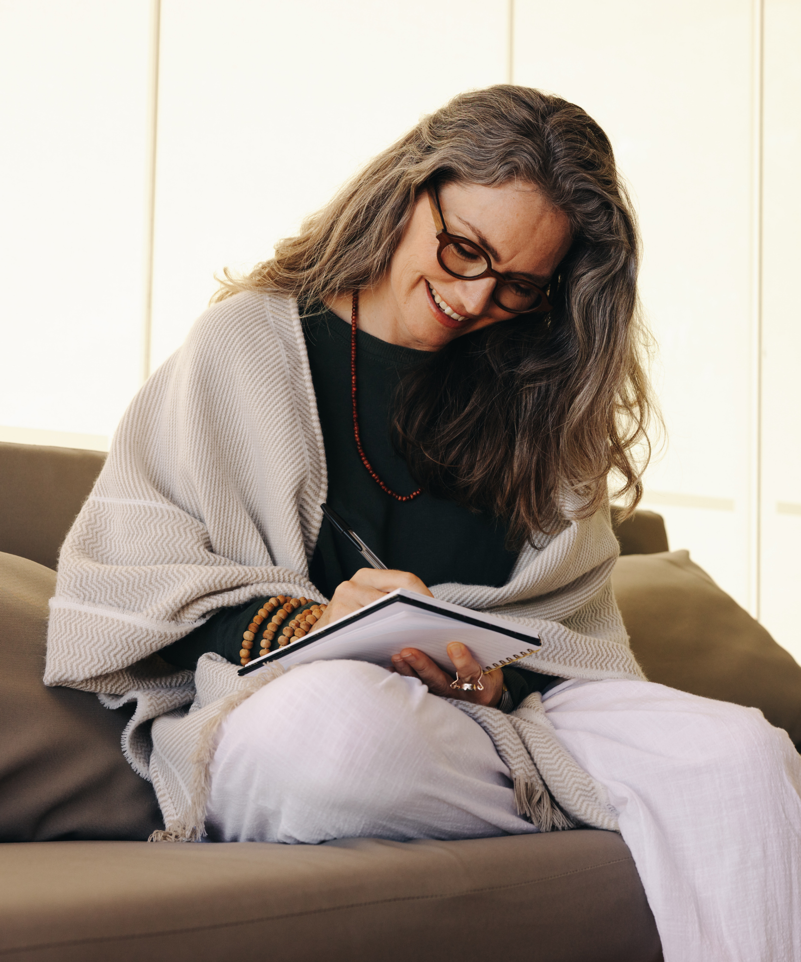 Anxiety, confidence and relationship coaching for women through the Finally Free package